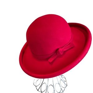 Red Hat by August, Rolled Brim,Classic Design, Excellent